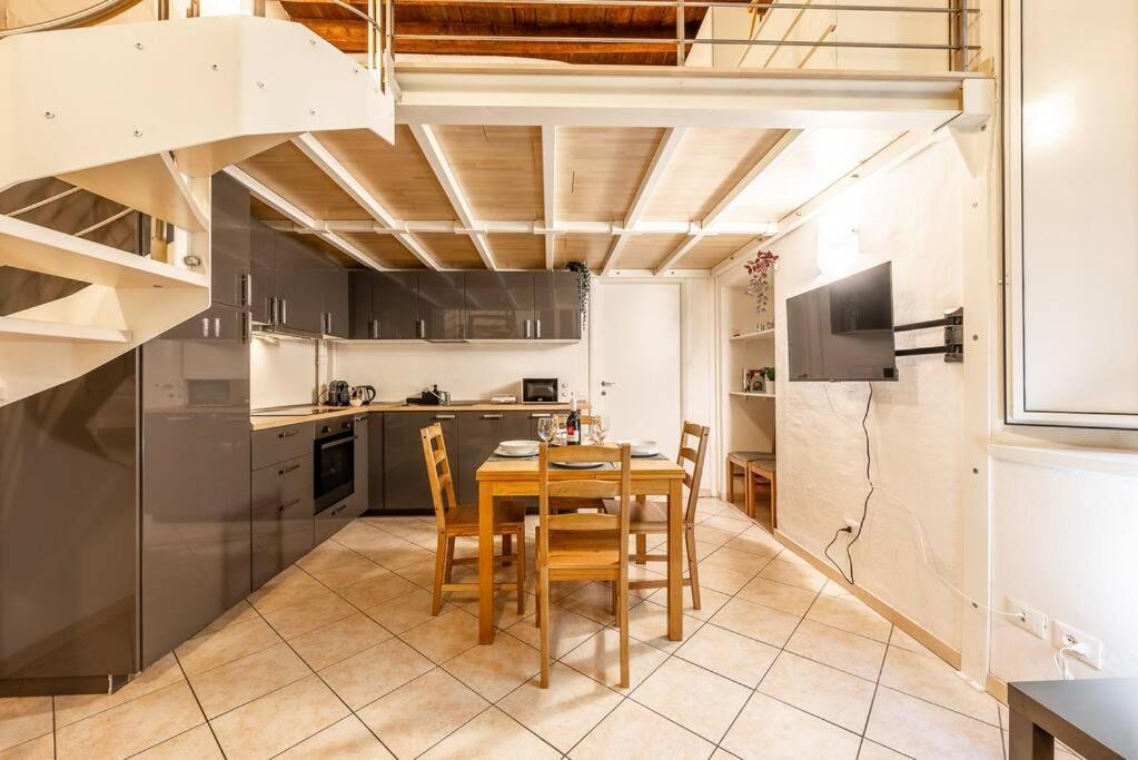 Verdi'S Nest - Loft With Wifi And Netflix Мілан Екстер'єр фото